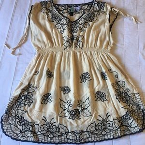 Cute maternity shirt